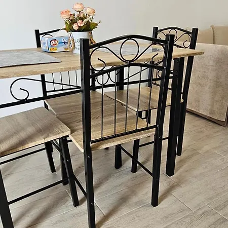 By Alezzi Prima Linie La Mare Piscina Interioara Si Exterioara