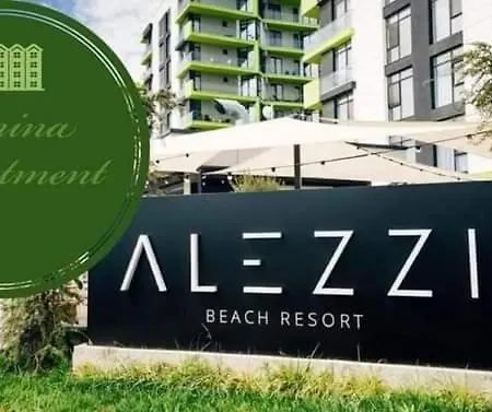 By Alezzi Prima Linie La Mare Piscina Interioara Si Exterioara Năvodari