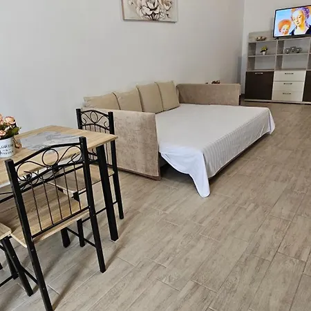 By Alezzi Prima Linie La Mare Piscina Interioara Si Exterioara Apartamento