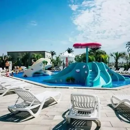 Daire Holiday By Alezzi Prima Linie La Mare Piscina Interioara Si Exterioara *