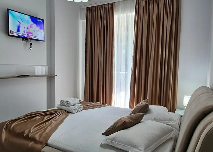 公寓 By Alezzi Prima Linie La Mare Piscina Interioara Si Exterioara 那沃达利